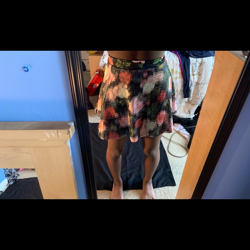 A 3D mini skirt